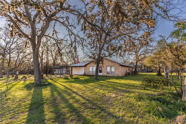$375,000 | 125 Forrest Lane, Brenham, TX 77833