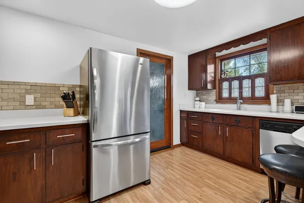 $300,000 | 451 Colorado Avenue, Aurora, IL 60506