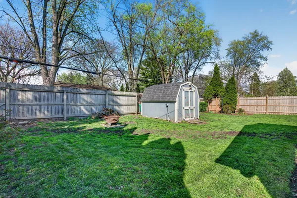 $300,000 | 451 Colorado Avenue, Aurora, IL 60506