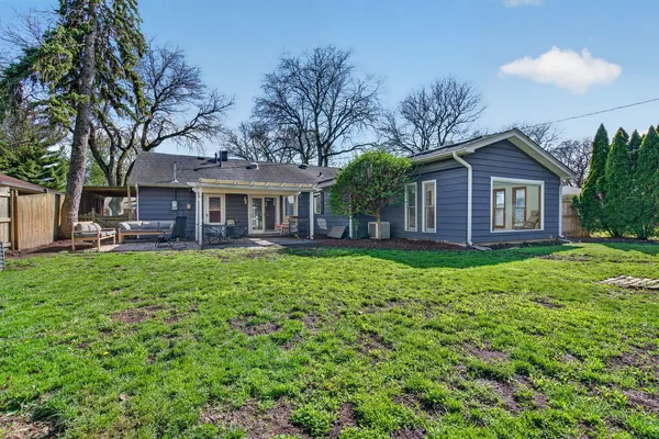 $300,000 | 451 Colorado Avenue, Aurora, IL 60506