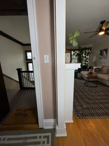 $210,000 | 1042 Washington Boulevard, Unit 3W, Oak Park, IL 60302