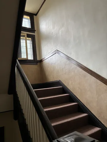 $210,000 | 1042 Washington Boulevard, Unit 3W, Oak Park, IL 60302