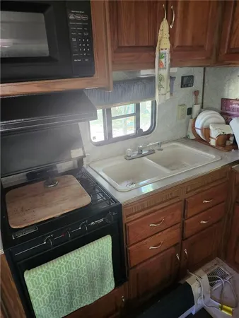 $54,950 | 10065 Northeast 1205 Private Road, Osceola, MO 64776