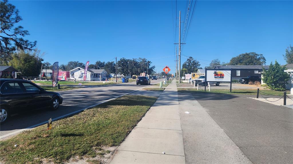 201 West Shell Point Road Ruskin, FL 33570 - Photo 3 of 7