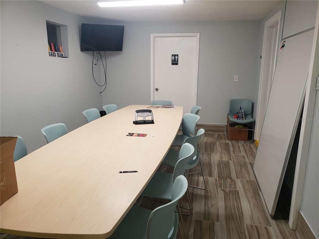 201 West Shell Point Road Ruskin, FL 33570 - Photo 4 of 7