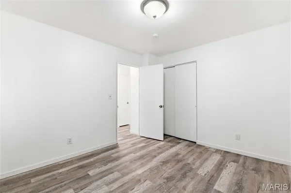 $159,000 | 880 5th Plaza, Florissant, MO 63031
