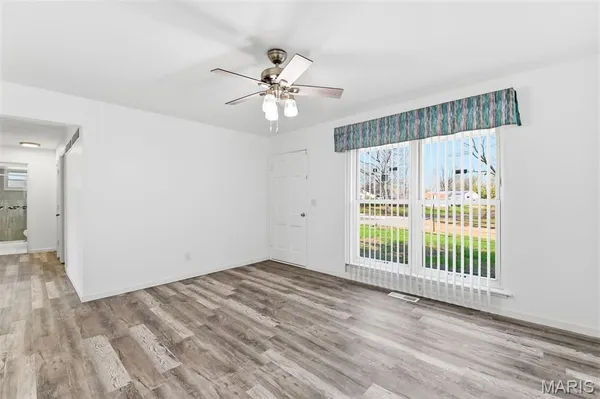 $159,000 | 880 5th Plaza, Florissant, MO 63031