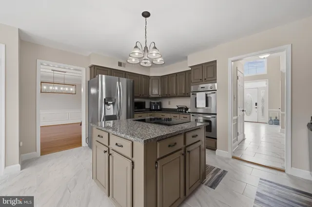 a view of a hallway with closet area