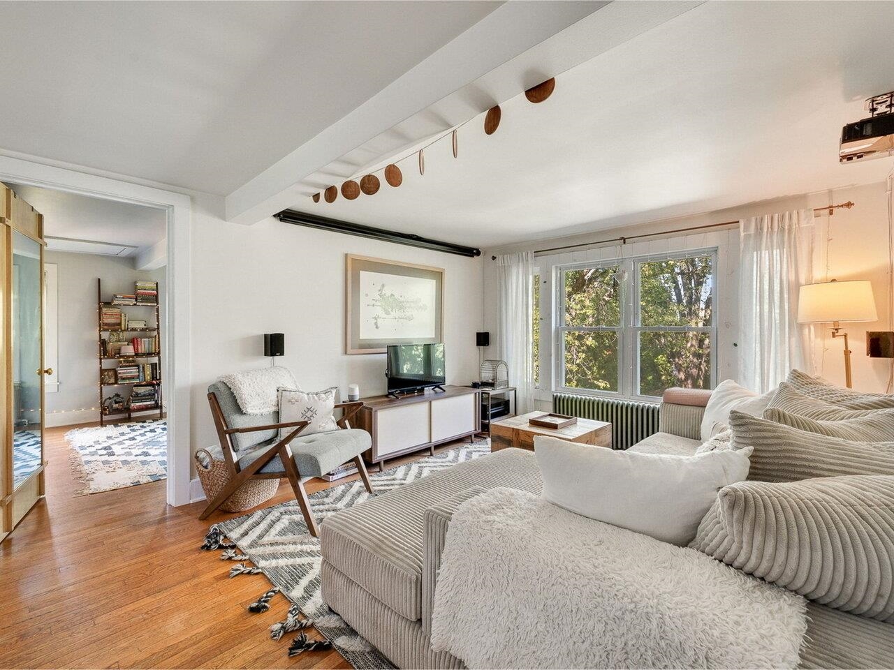 316 Patchen Road South Burlington, VT 05403 - Photo 9 of 40