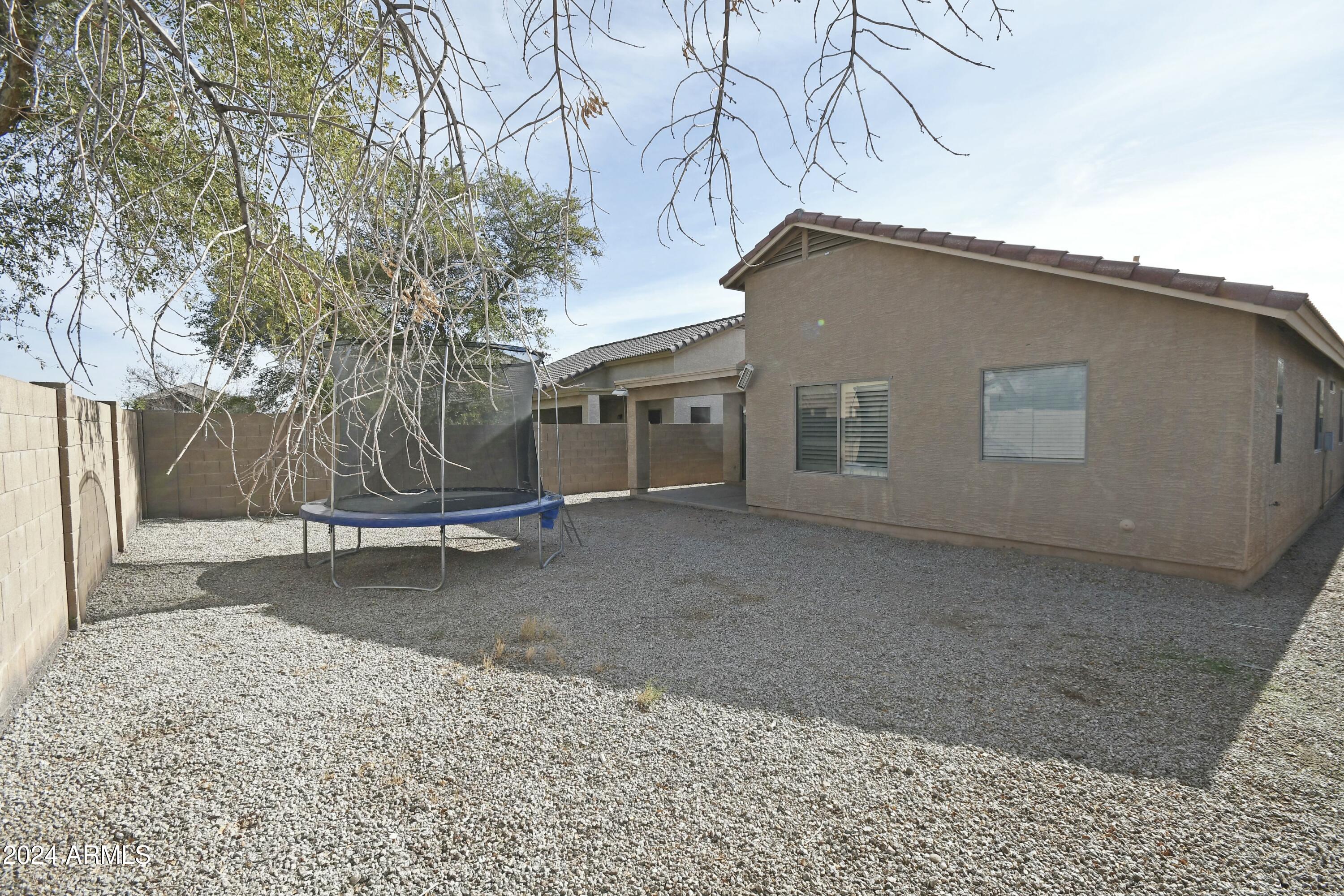 2414 West Gaby Road Phoenix, AZ 85041 - Photo 15 of 17 tempImage0ajkh3