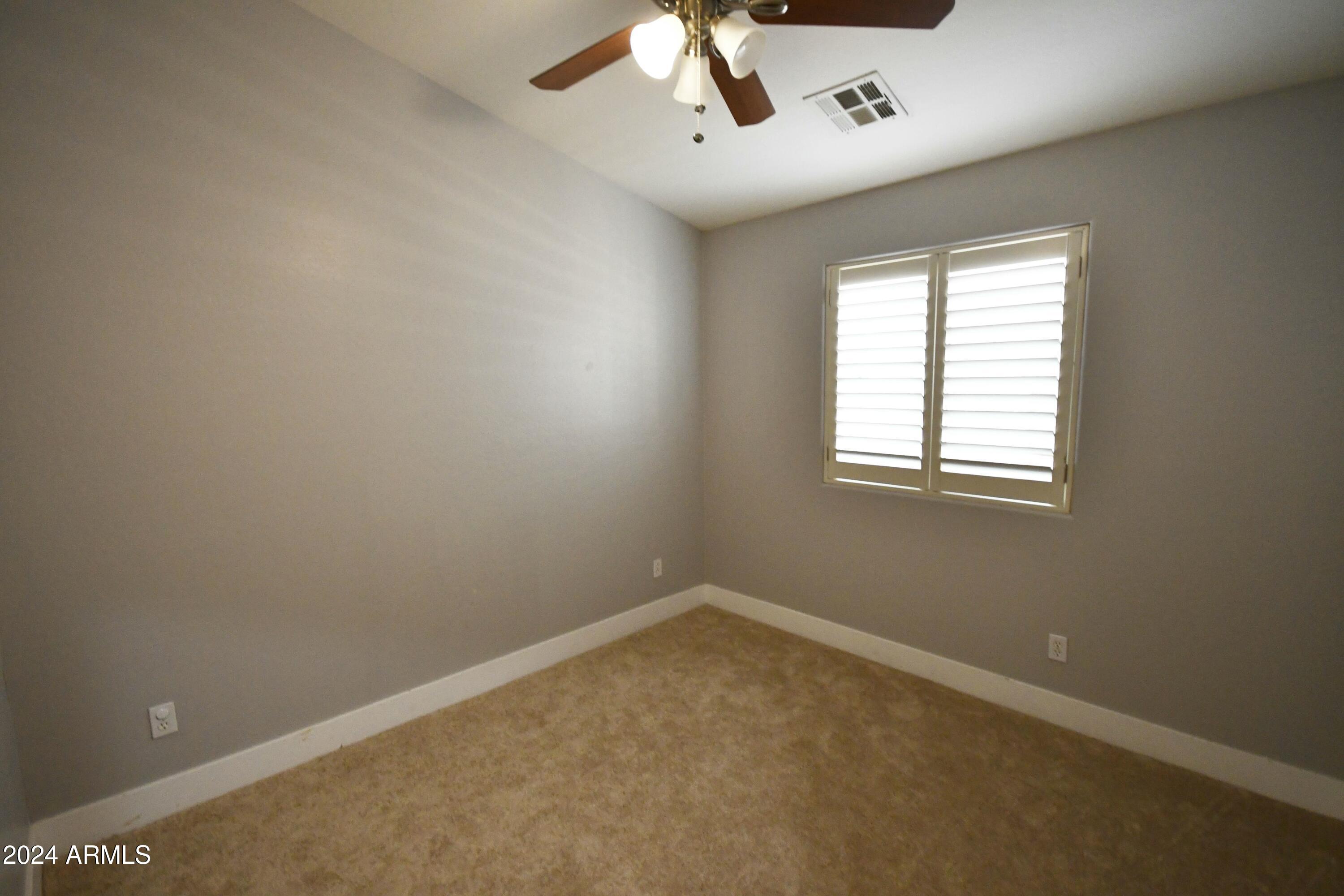 2414 West Gaby Road Phoenix, AZ 85041 - Photo 9 of 17 tempImage3ZAIgf