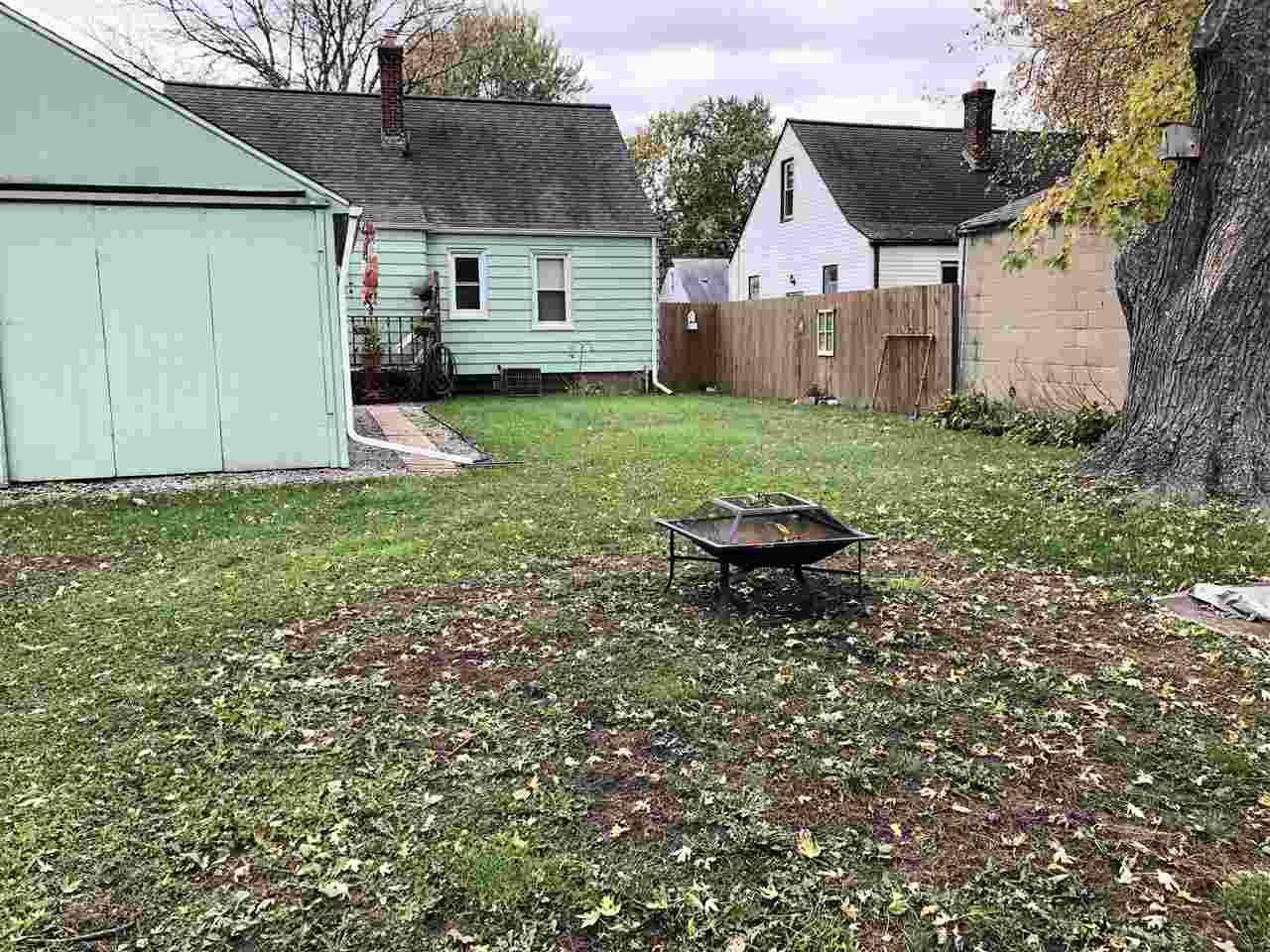 4213 Pengelly Road Flint, MI 48507 - Photo 14 of 17 50059592-13.JPG