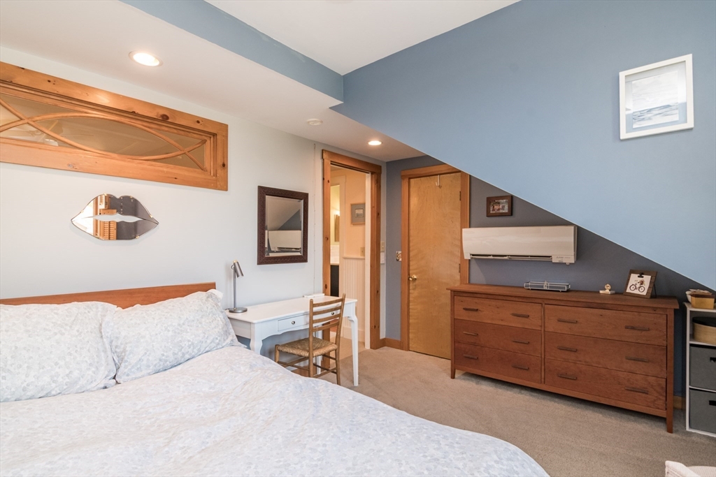 17 Florence Road Northampton, MA 01062 - Photo 28 of 42