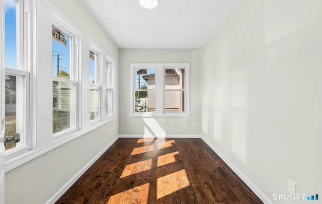 $2,600 | 354 Beechmont Avenue, Unit 1, Bridgeport, CT 06606