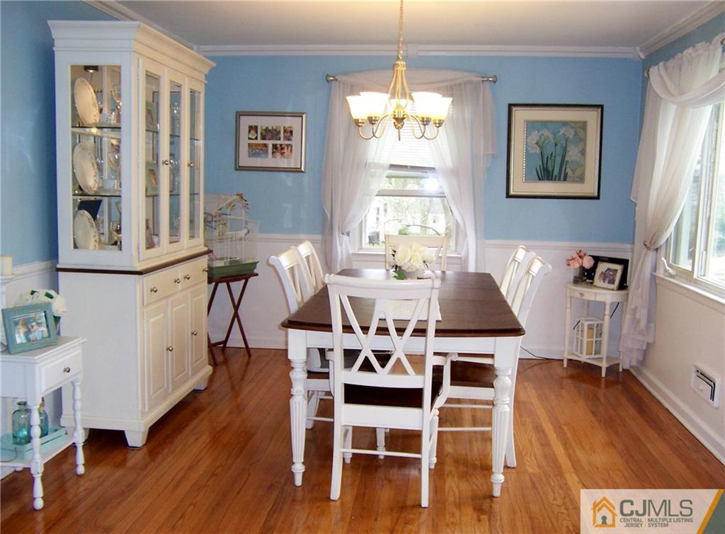 39 South Pennington Road New Brunswick, NJ 08901 - Photo 3 of 12 Gallery Image 3