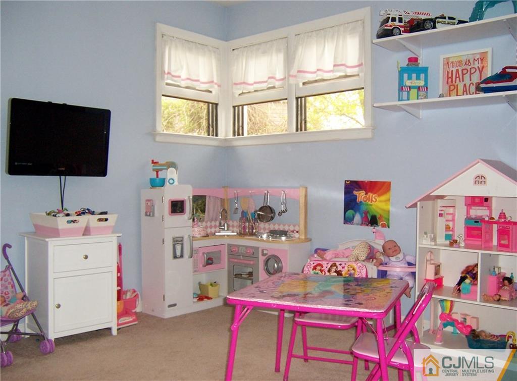 39 South Pennington Road New Brunswick, NJ 08901 - Photo 8 of 12 Gallery Image 8