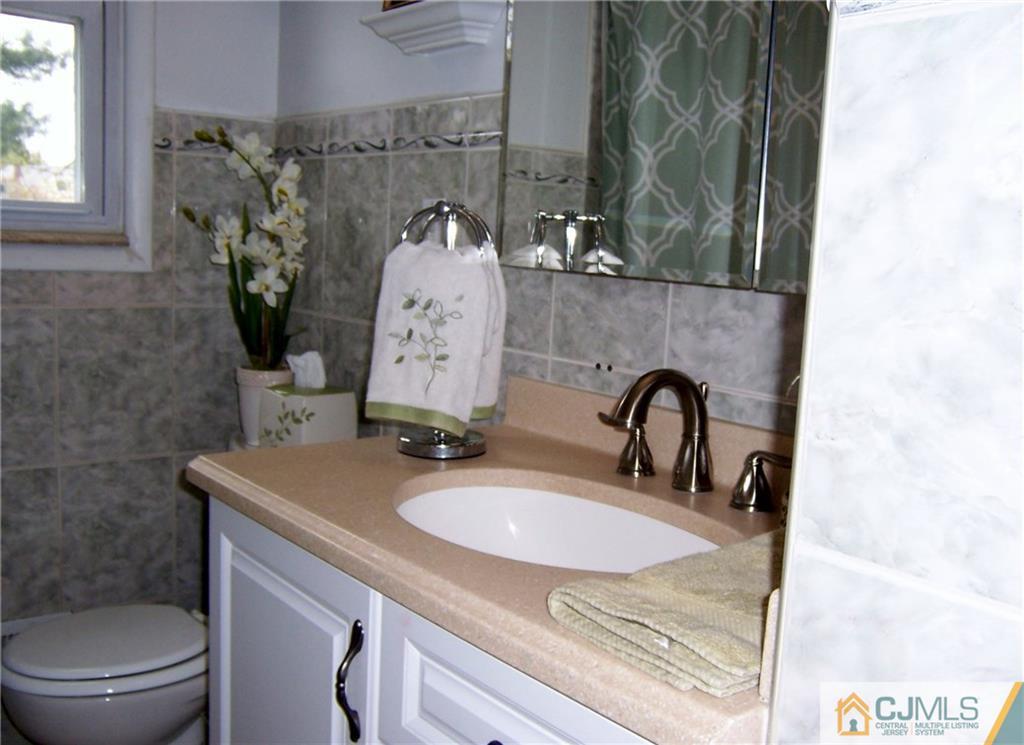 39 South Pennington Road New Brunswick, NJ 08901 - Photo 9 of 12 Gallery Image 9