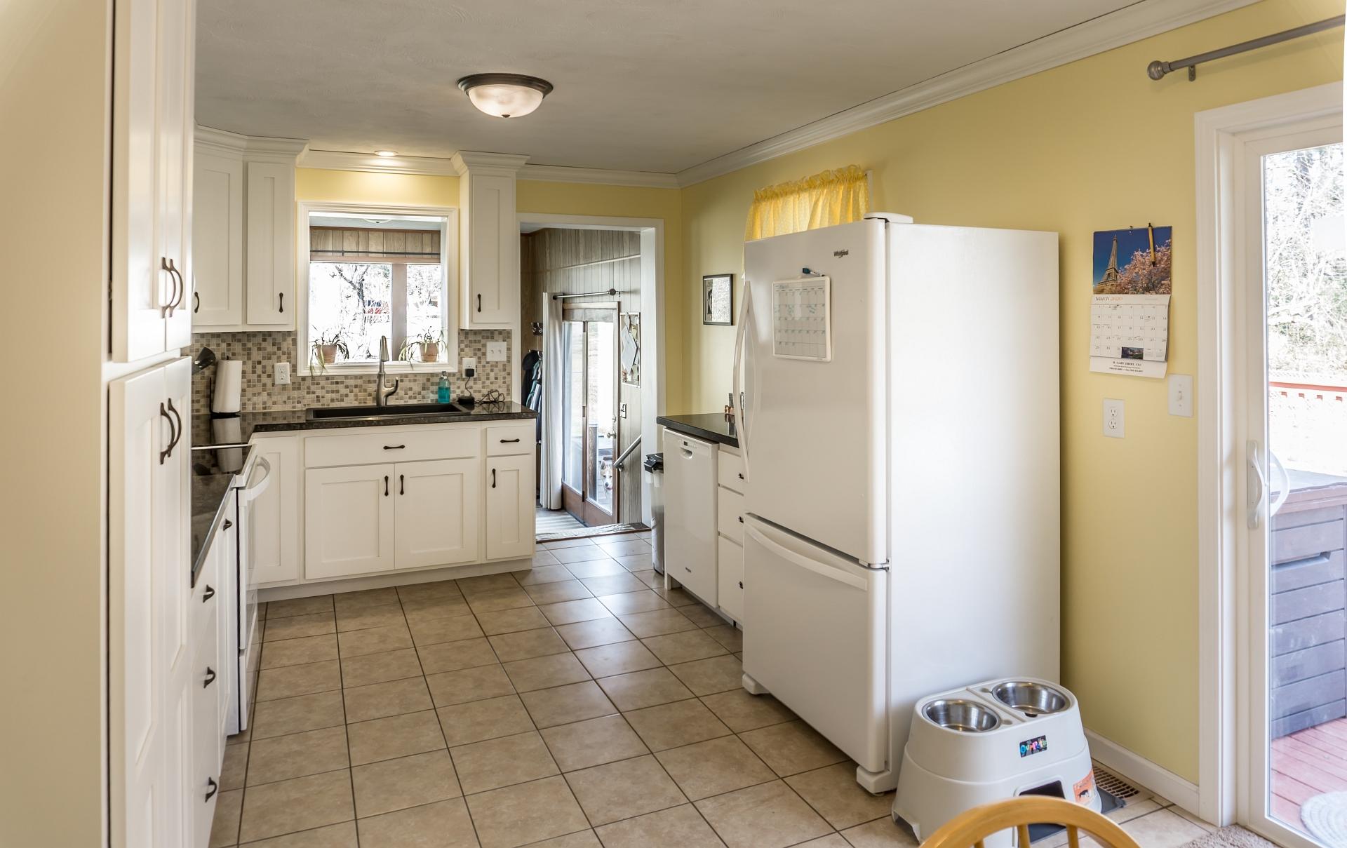 785 Seaton Road Afton, TN 37616 - Photo 9 of 41 D8AB7EEB-9D20-47C7-A6F6-19D73EF7C577