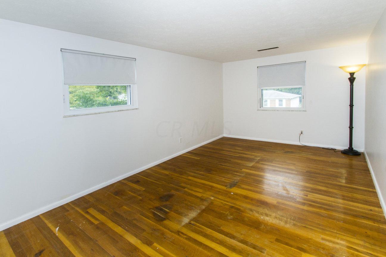 1617 Fall Brook Road Columbus, OH 43223 - Photo 11 of 26 Gallery Image 11