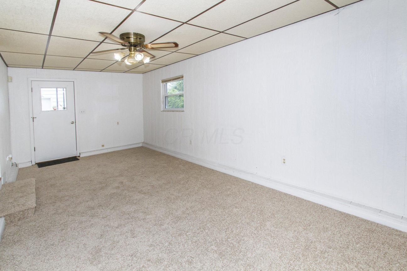 1617 Fall Brook Road Columbus, OH 43223 - Photo 10 of 26 Gallery Image 10
