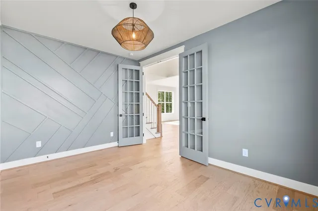 a view of a living room and bathroom