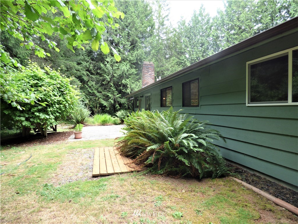 4025 Libby Road Northeast Olympia, WA 98506 - Photo 5 of 24 Gallery Image 5