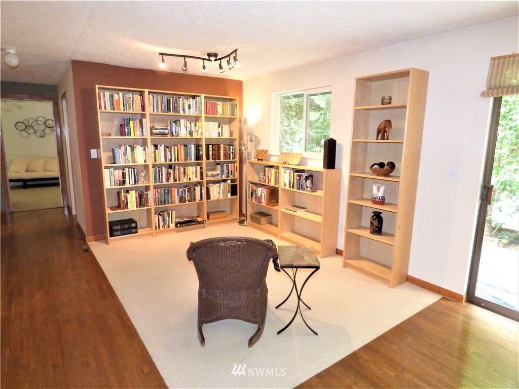 4025 Libby Road Northeast Olympia, WA 98506 - Photo 9 of 24 Gallery Image 9