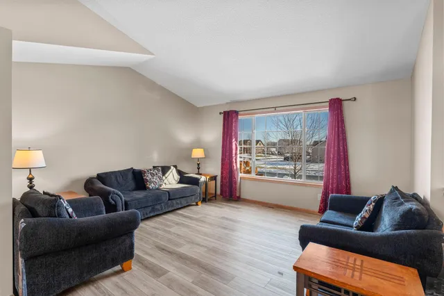 $525,000 | 19239 Carmel Trail, Farmington, MN 55024