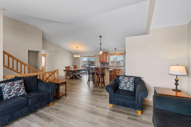 $525,000 | 19239 Carmel Trail, Farmington, MN 55024