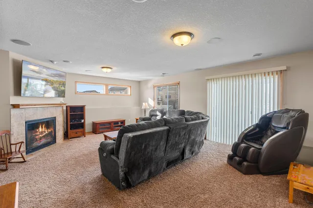 $525,000 | 19239 Carmel Trail, Farmington, MN 55024