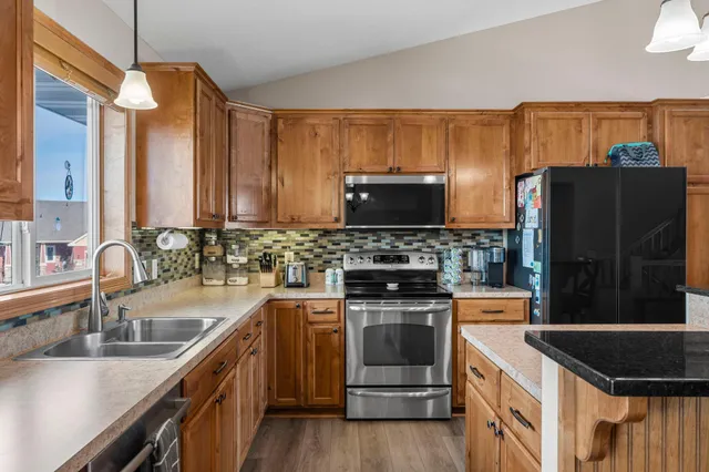 $525,000 | 19239 Carmel Trail, Farmington, MN 55024