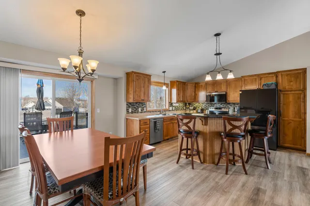 $525,000 | 19239 Carmel Trail, Farmington, MN 55024