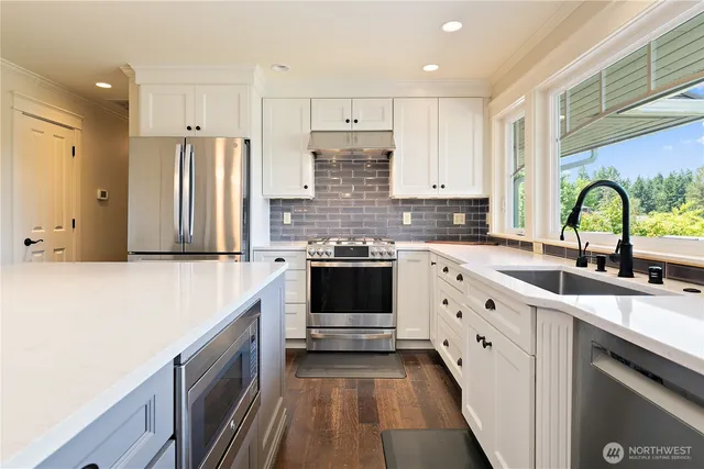 $1,600,000 | 10841 Evergreen Terrace Southwest, Lakewood, WA 98498