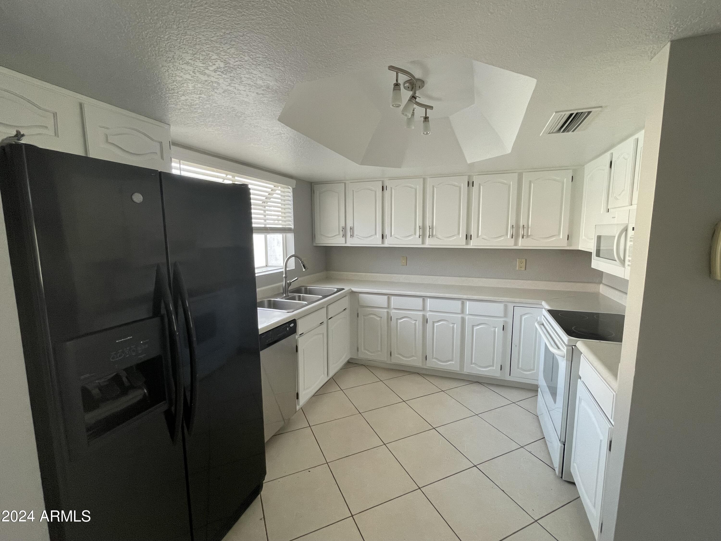 456 East Silver Creek Road Gilbert, AZ 85296 - Photo 6 of 24 IMG_7980