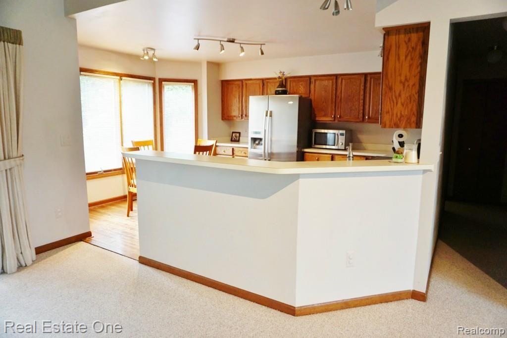 1618 Crestline Lane Rochester, MI 48307 - Photo 7 of 21 DSC00847.jpg