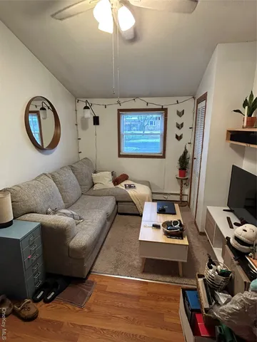 $1,700 | 30 Stewart Street, Bay Shore, NY 11706