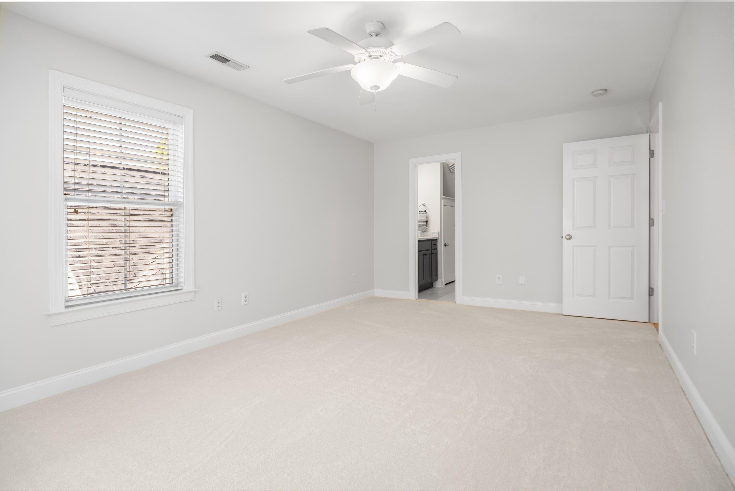 122 Lucia Street Charleston, SC 29492 - Photo 30 of 48 122 Lucia St_Eterna_Media-41