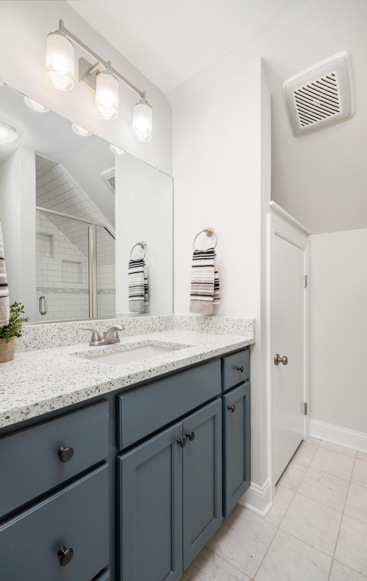 122 Lucia Street Charleston, SC 29492 - Photo 31 of 48 122 Lucia St_Eterna_Media-42