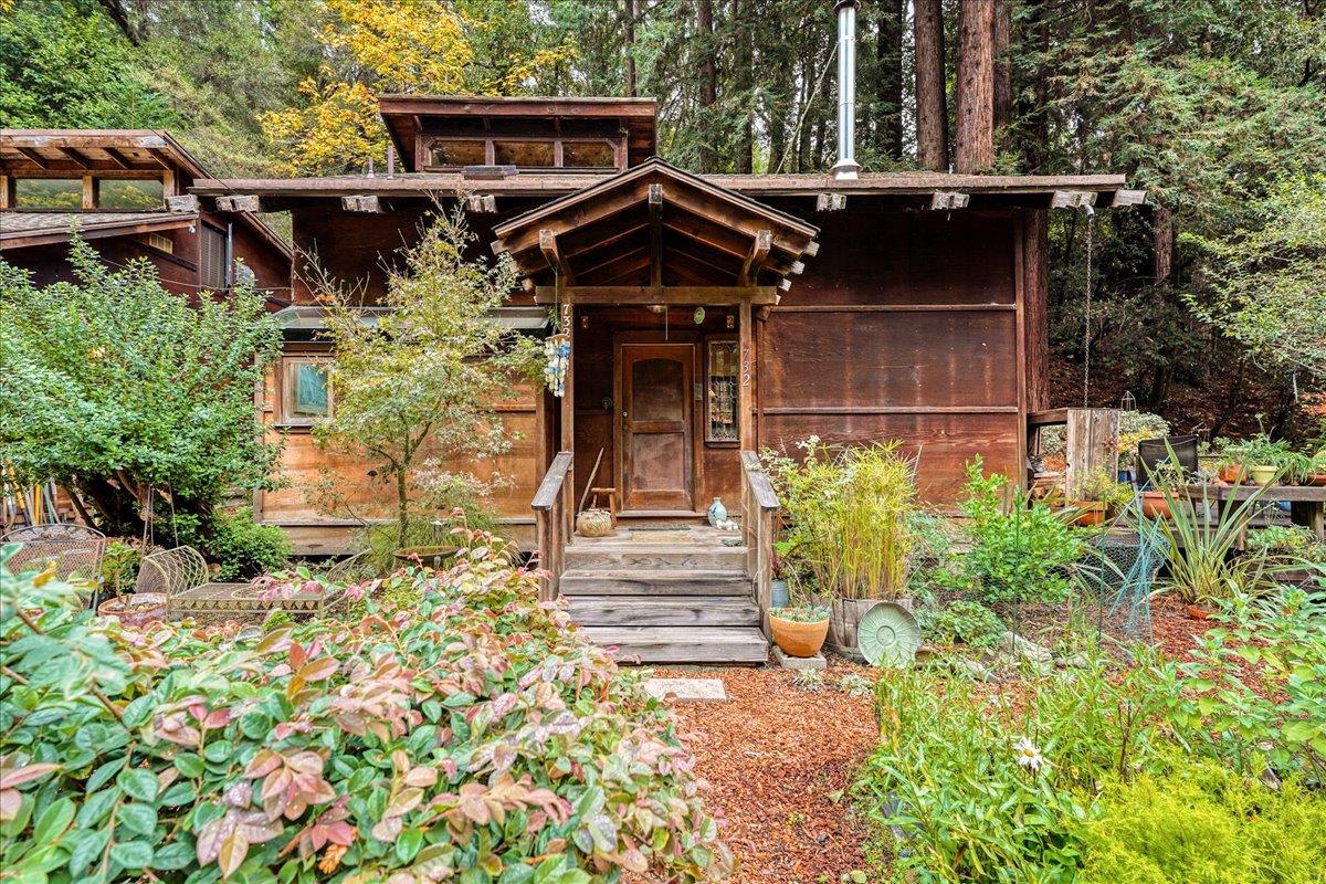 732 Eureka Canyon Road Watsonville, CA 95076 - Photo 3 of 28 a front view of a house with garden