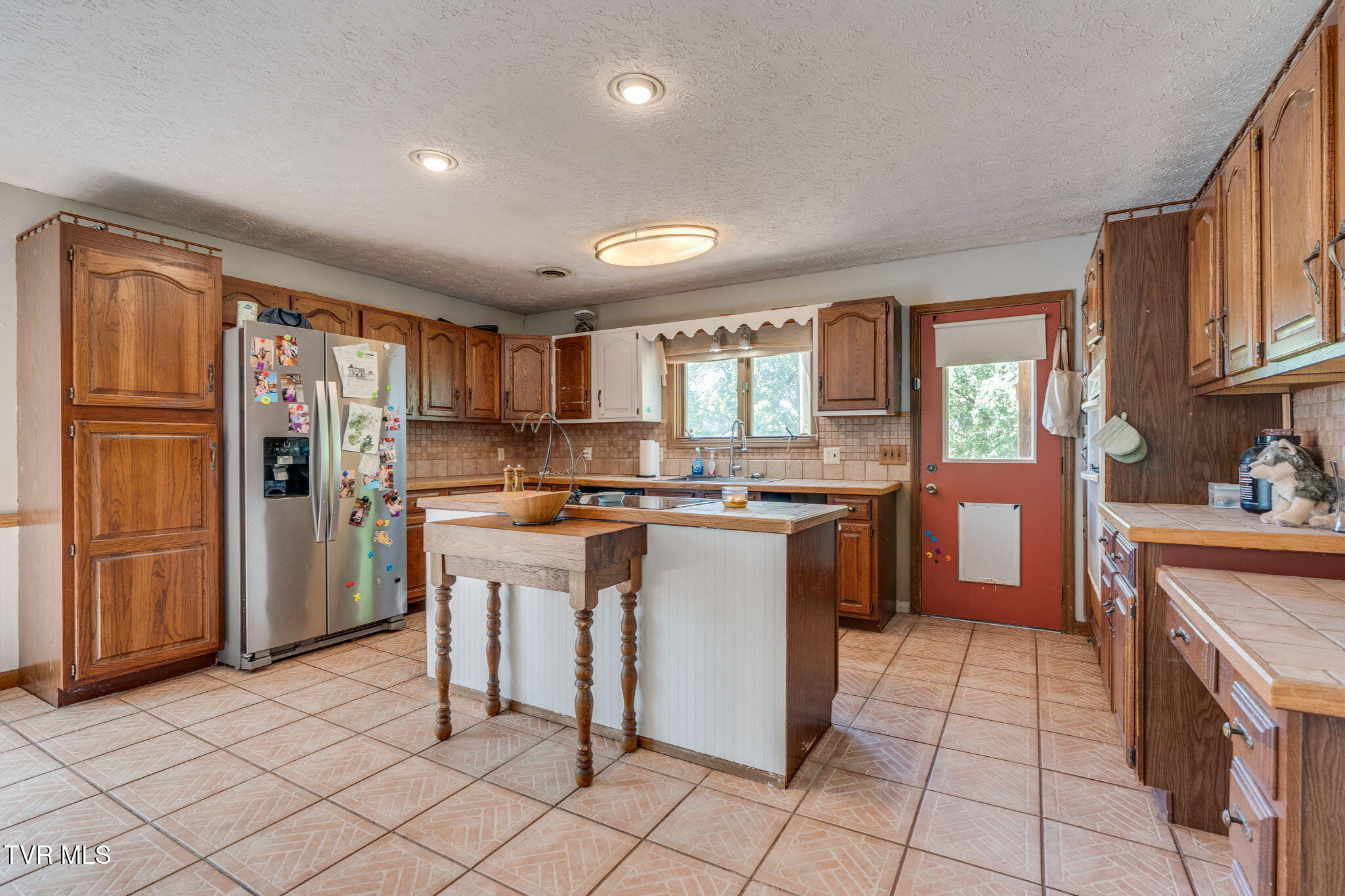 1656 Fall Creek Road Kingsport, TN 37664 - Photo 6 of 40 015