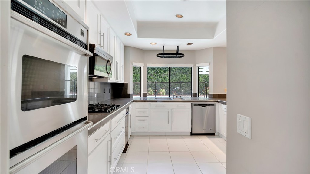 6 Morris Road Irvine, CA 92620 - Photo 19 of 58