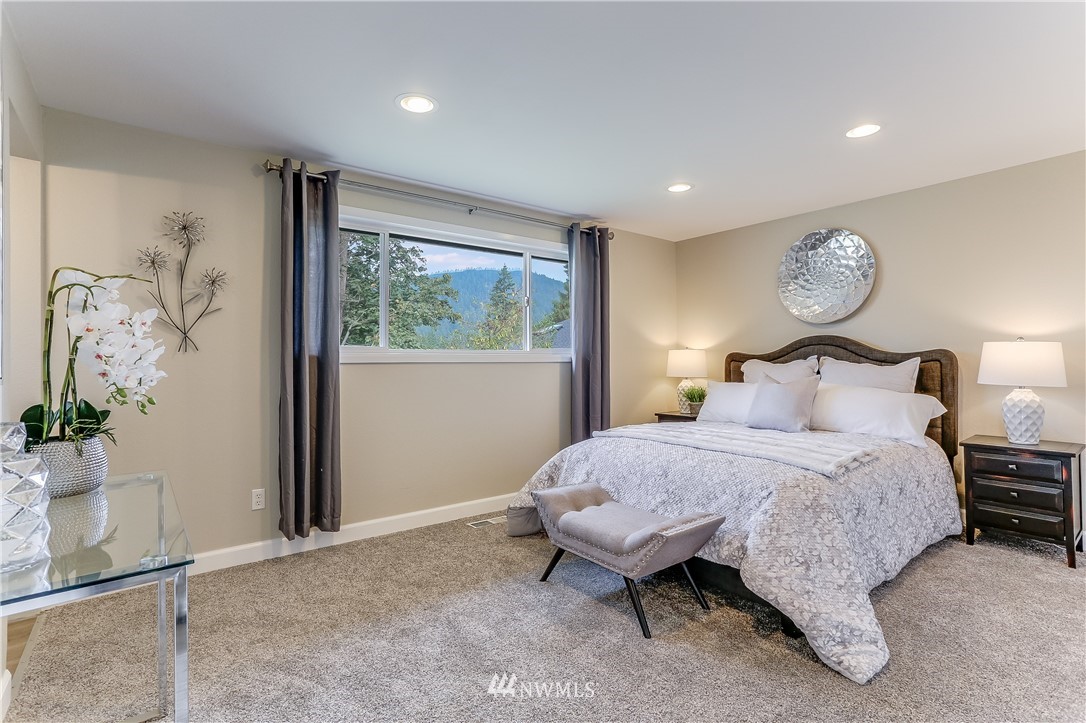 5208 Northeast 24th Street Renton, WA 98059 - Photo 20 of 31