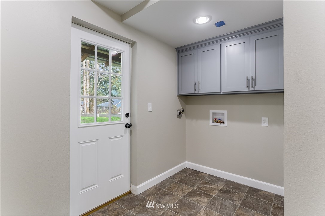 5208 Northeast 24th Street Renton, WA 98059 - Photo 26 of 31