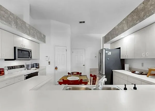 $399,900 | 2003 New Bedford Drive, Sun City Center, FL 33573