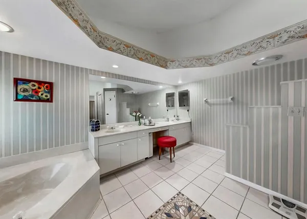 $399,900 | 2003 New Bedford Drive, Sun City Center, FL 33573