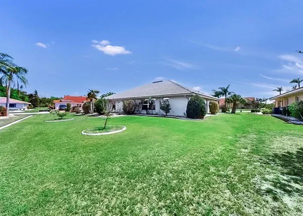 $399,900 | 2003 New Bedford Drive, Sun City Center, FL 33573