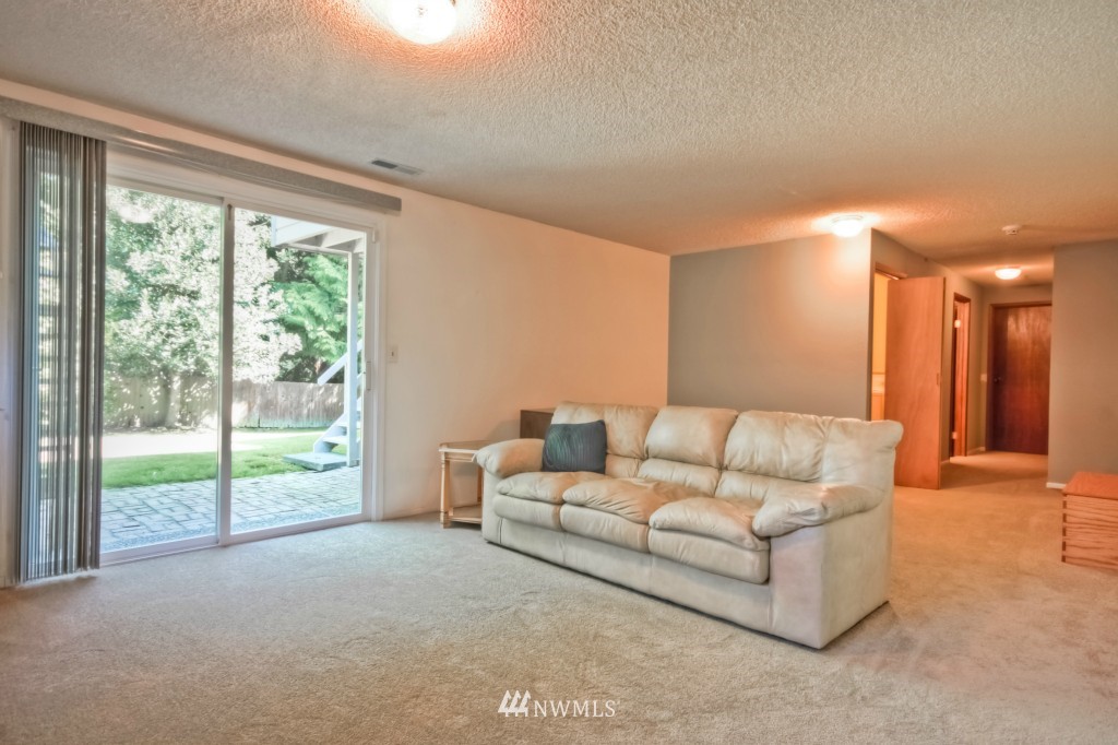 7831 185th Place Southwest Edmonds, WA 98026 - Photo 13 of 15 Gallery Image 13