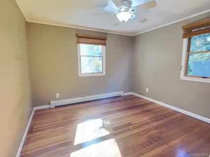 $3,100 | 31 Grove Street, Unit A, Sayville, NY 11782