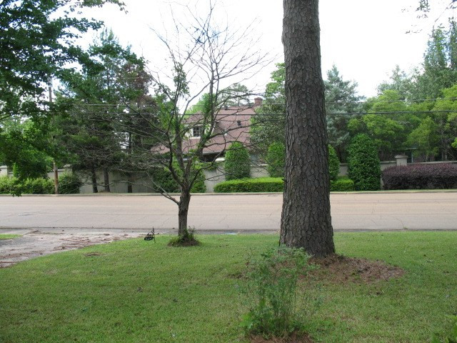 1633 Meadowbrook Road Jackson, MS 39211 - Photo 23 of 25 Photo 31