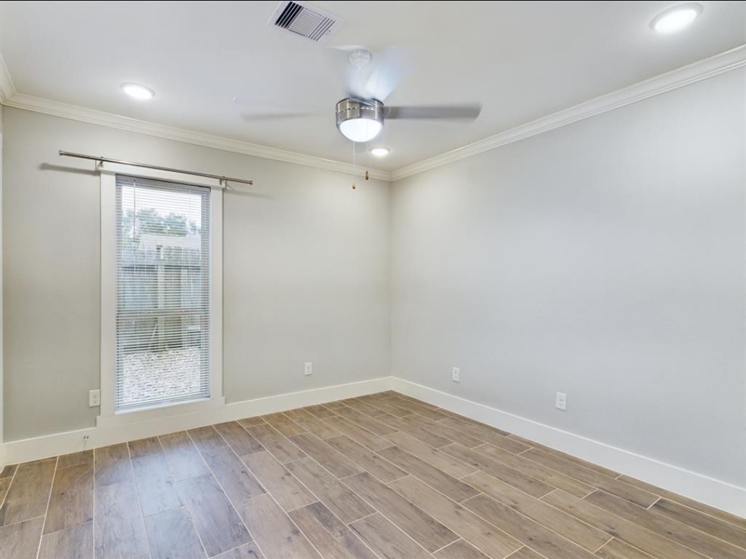 9007 Sharpcrest Street Houston, TX 77036 - Photo 15 of 21
